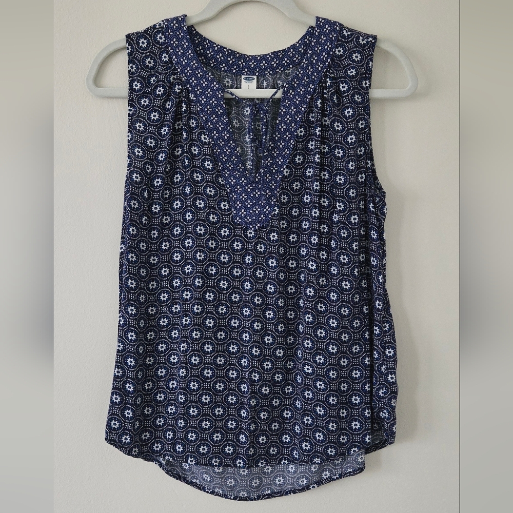 Small Old Navy Blue and White Blouse with Tie
